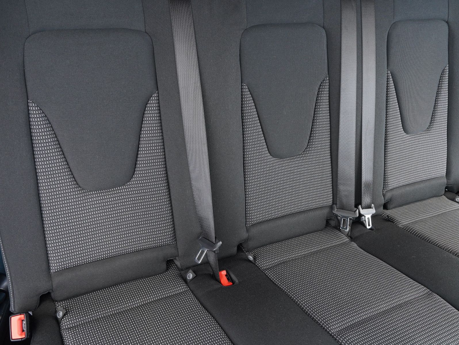 Fahrzeugabbildung Pössl VANSTAR Vito Tourer 119 CDI Pro 4x4 lang MARKISE