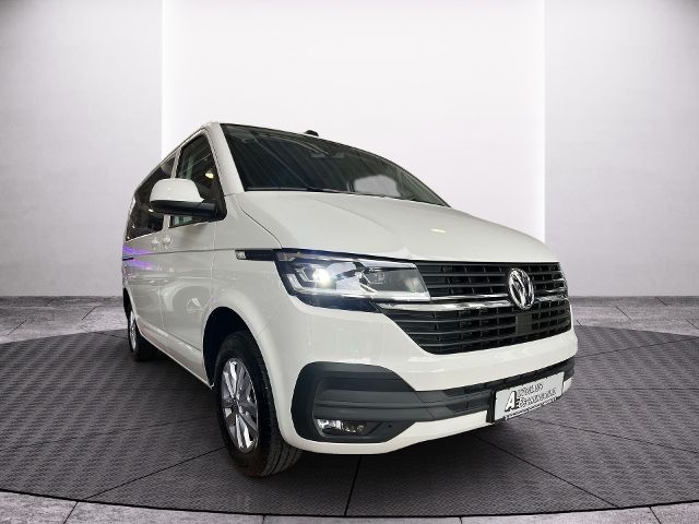 Fahrzeugabbildung Volkswagen T6.1 Transporter Kombi 2.0 TDI 8 SITZE LED PDC M