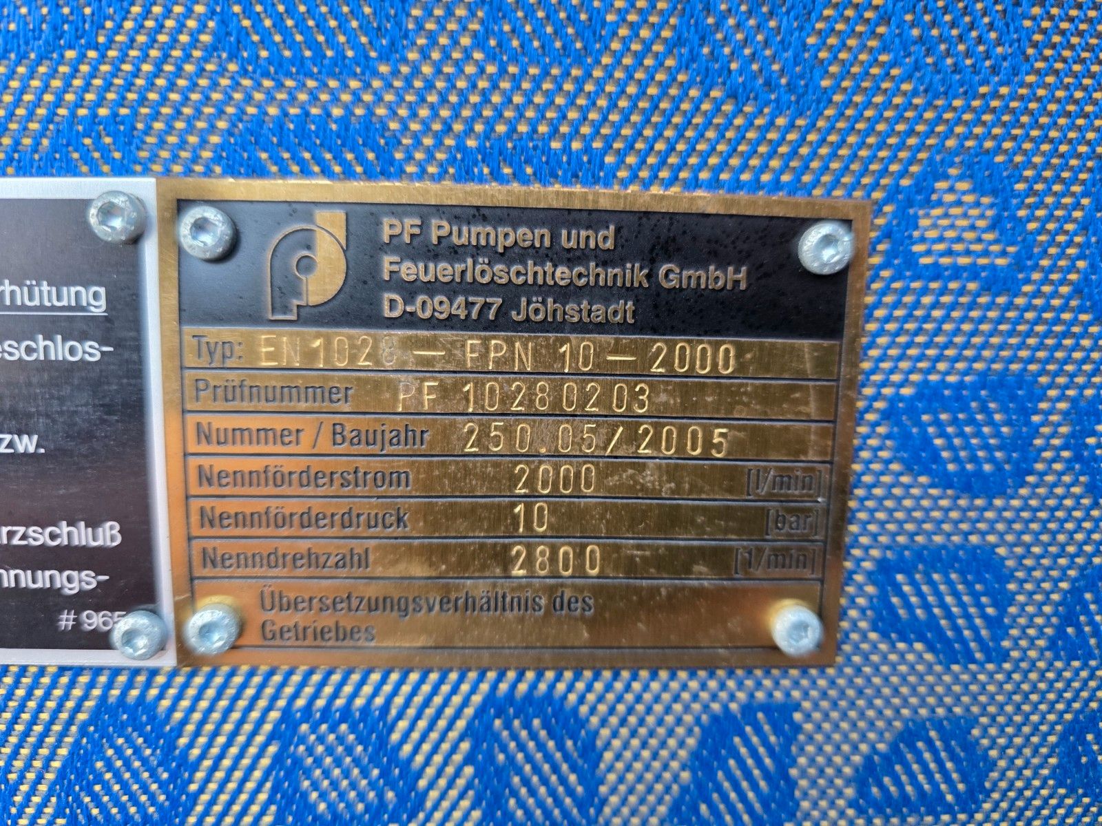 Fahrzeugabbildung MAN LE 8.150 Schaum 2.500 Liter Schmitz SLF 25/25