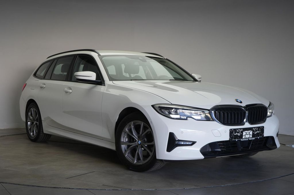 Image of BMW 320