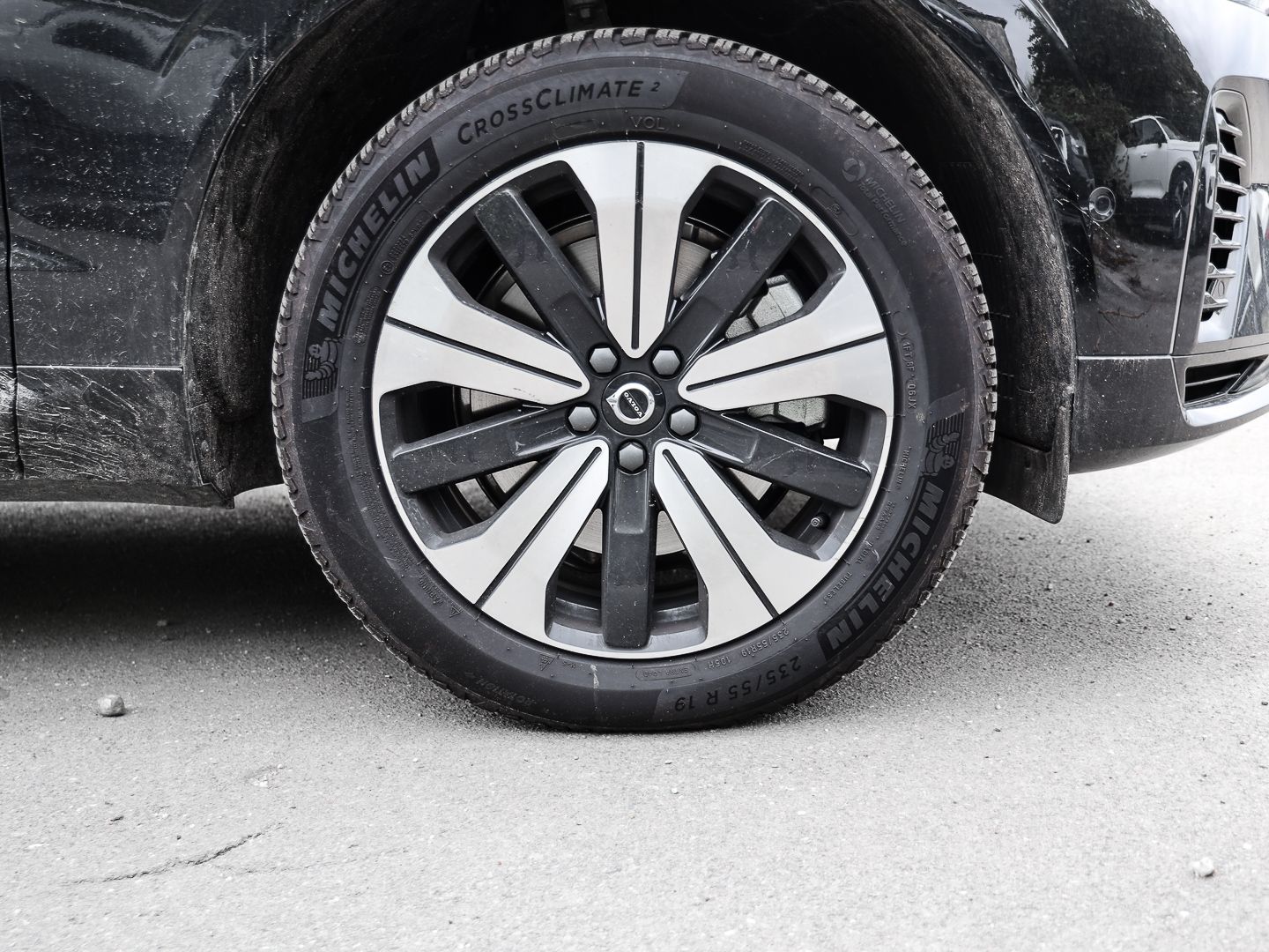Volvo XC60 Plus Dark Recharge Plug-In Hybrid AWD T8 Tw imagem 3