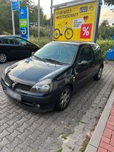Renault Clio II 1.2 16V 75 TÜV NEU - Renault Clio aus 2003: 1.2