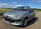 Peugeot 206 CC Cabrio 2.0 136 PS|TÜV 06/20... - gebrauchte Peugeot 206 aus dem Jahr 2002