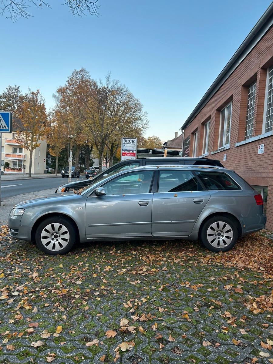 Audi A4 2004 — photo 5