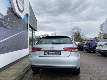 Fahrzeugabbildung Audi A3 Attraction DSG Navi PDC SHZ Klima uvm