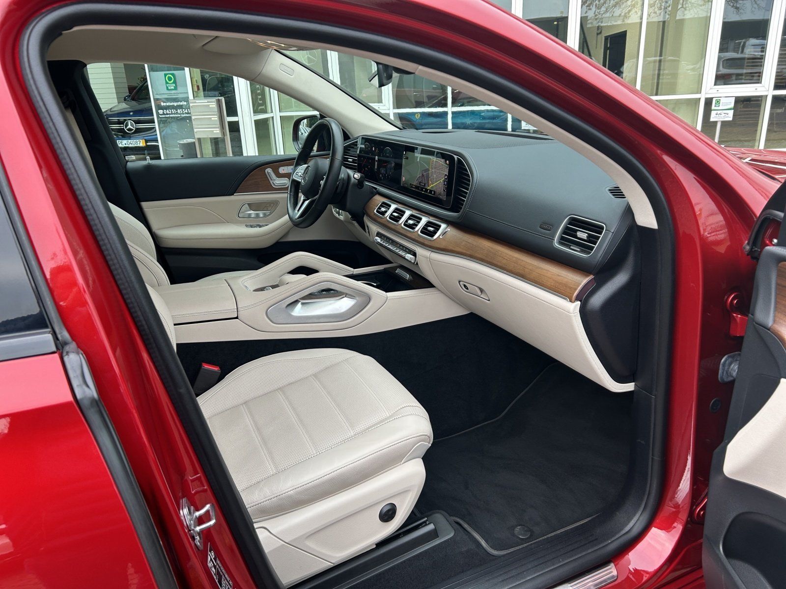 Fahrzeugabbildung Mercedes-Benz GLE350d Cpé AMG Exclu MLED Night AIRMATIC Sitzkl
