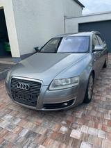 Audi A6 Avant 3,2 quattro - Audi A6 aus 2005: 3.2