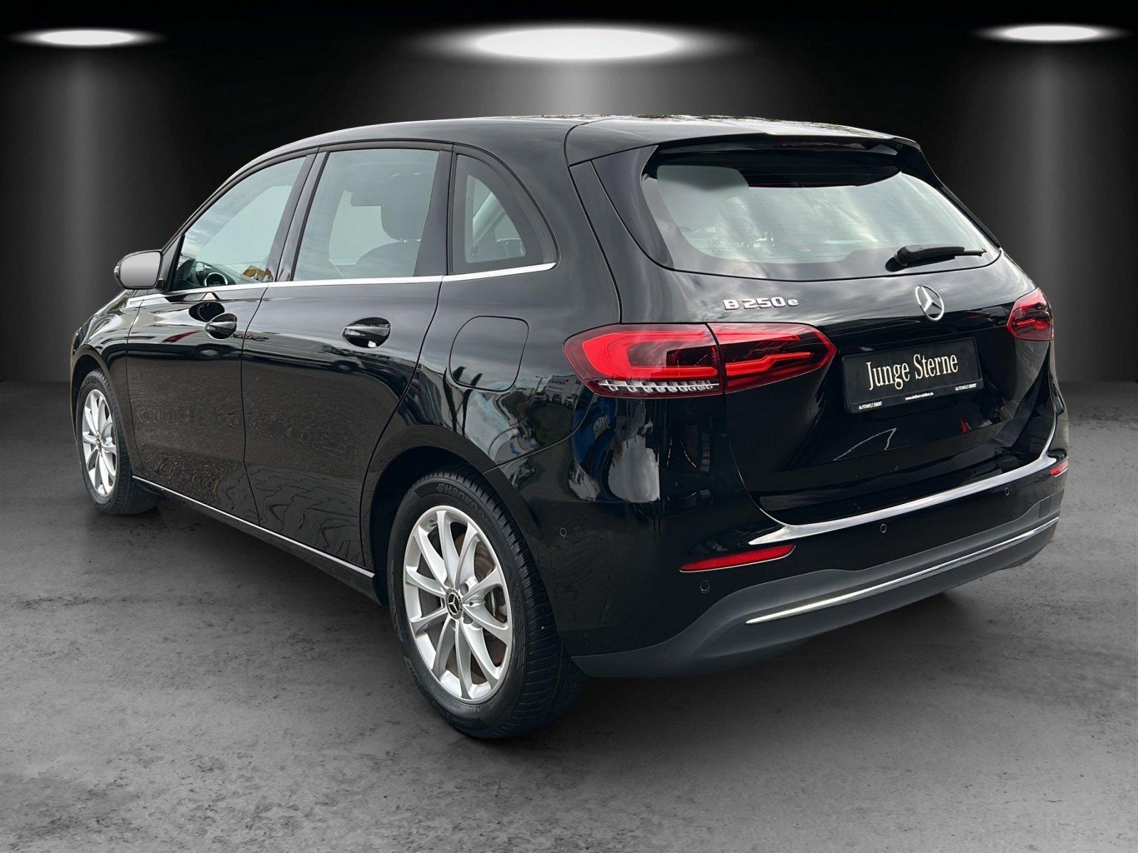 Mercedes-Benz B 250 e Style LED Business AHK AdvancedMBUX