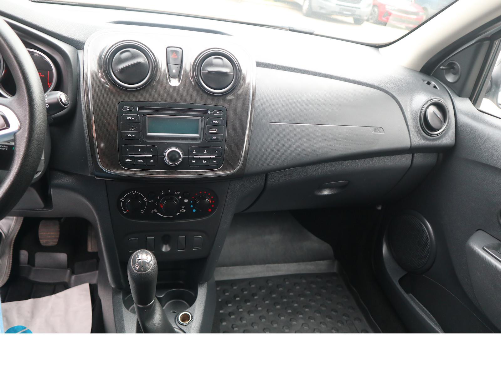 Dacia Sandero Essential Scheckheftgepflegt