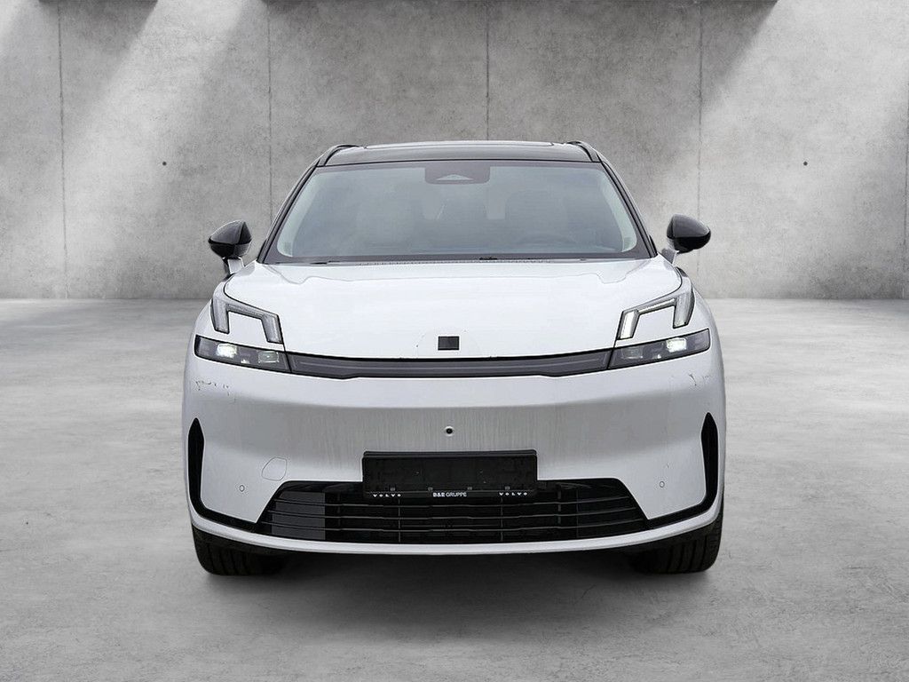 Lynk & Co 08