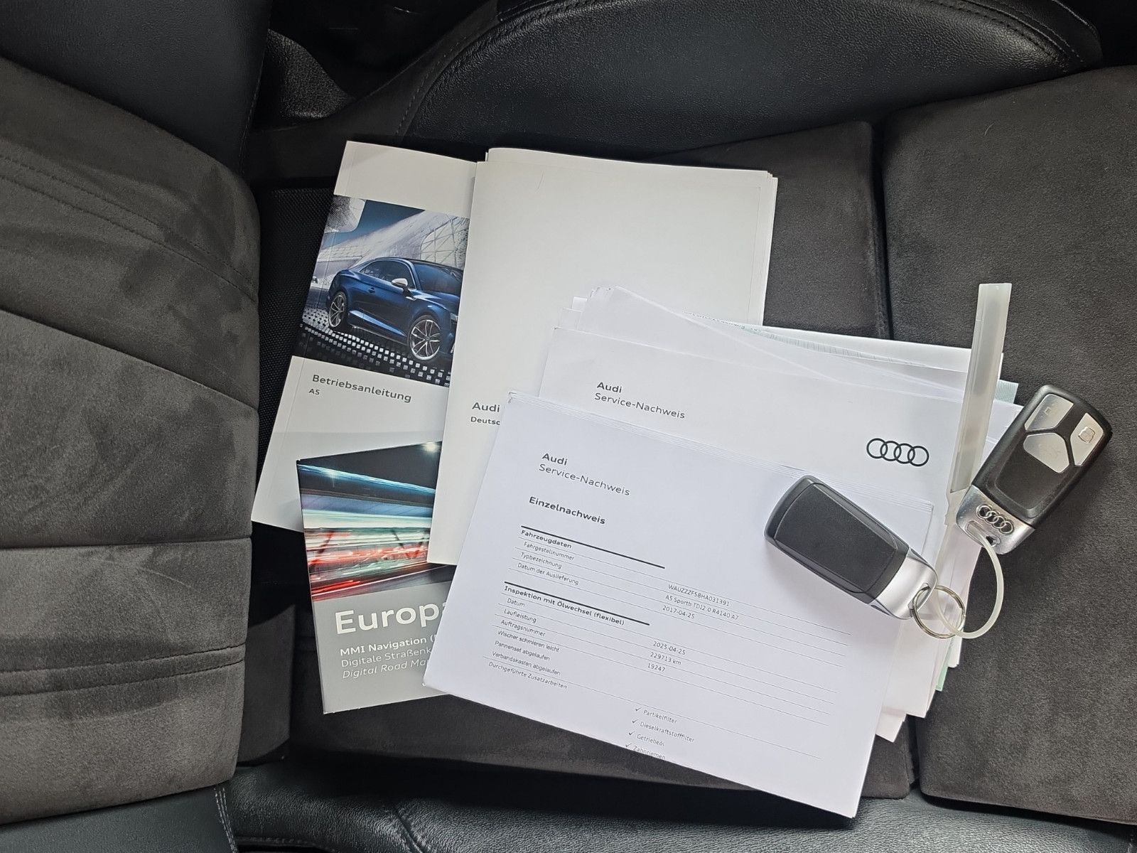 Fahrzeugabbildung Audi A5 Sportback basis NAVI PDC