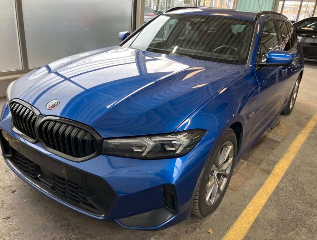 Image of BMW 320