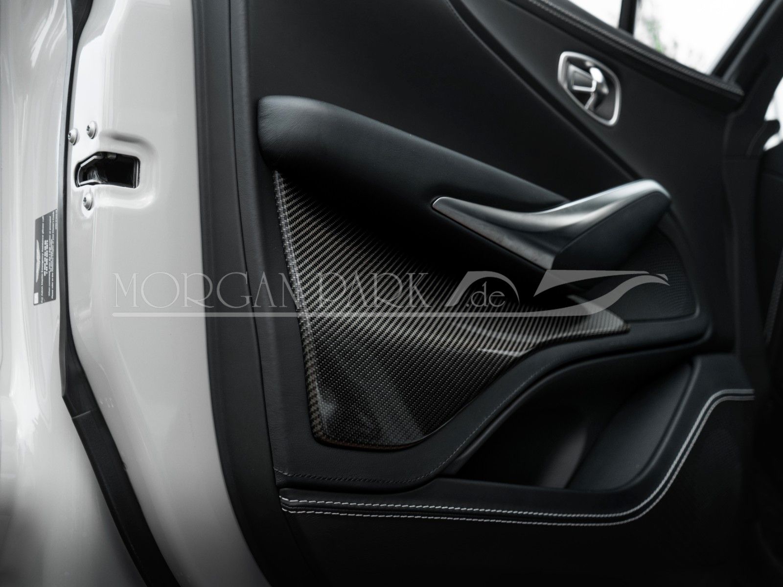 Fahrzeugabbildung Aston Martin DBX 707 1.Hd. MwSt. *Sonderlack* VOLL