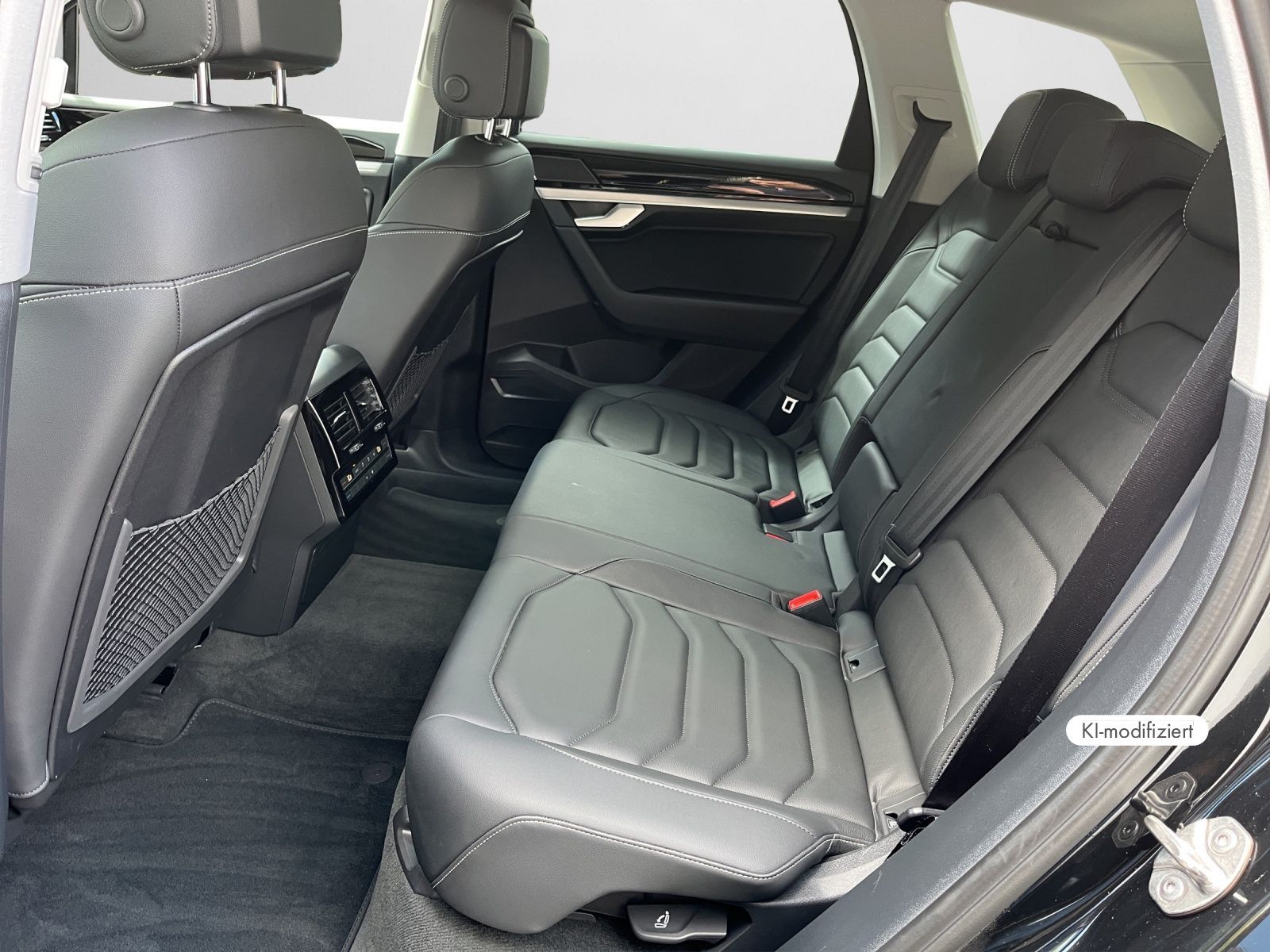 Volkswagen Touareg - Bild 15