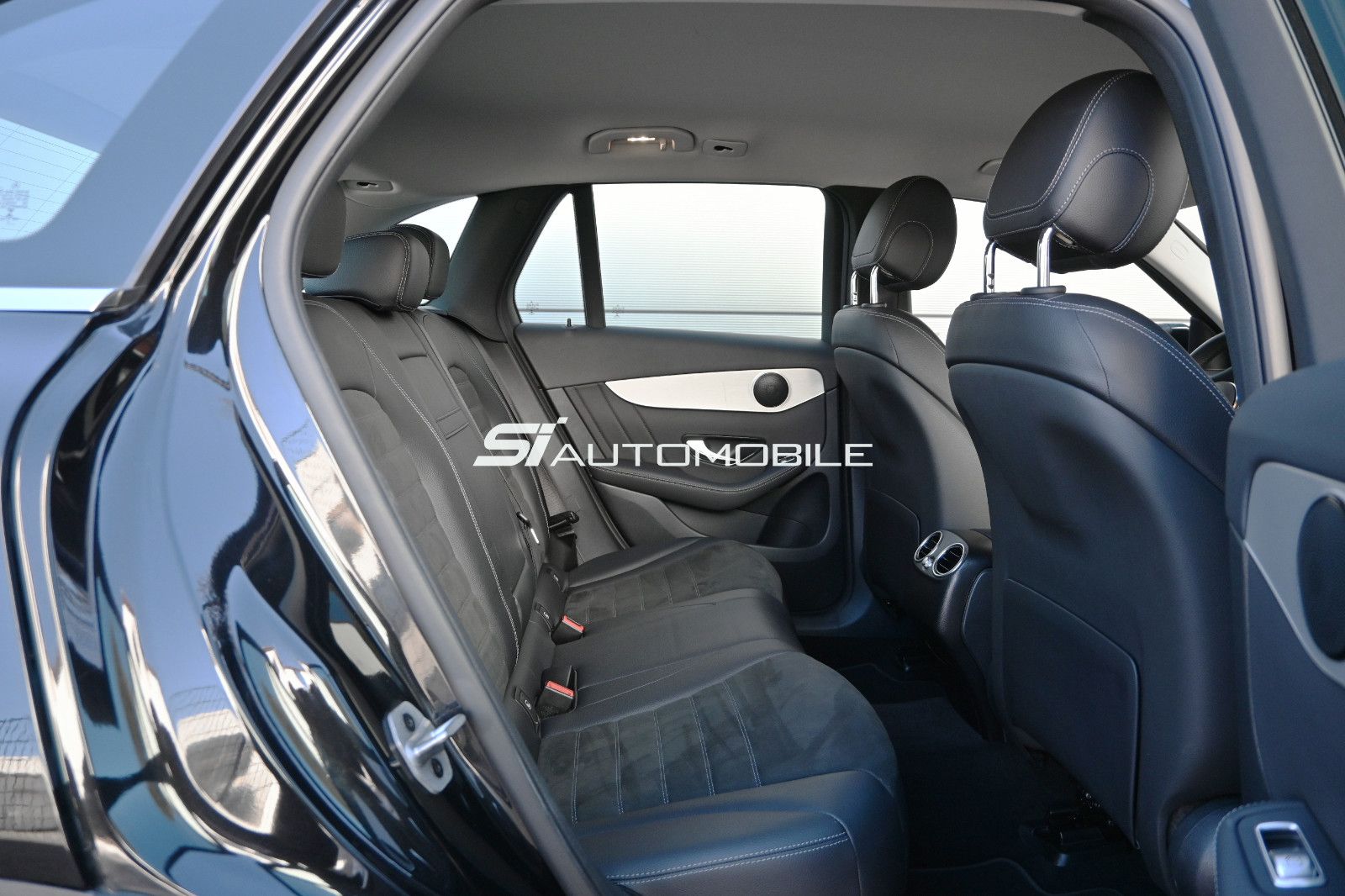 Fahrzeugabbildung Mercedes-Benz GLC 300 4MAT. °AHK°AMG INTERIEUR°SOUND°KAMERA°