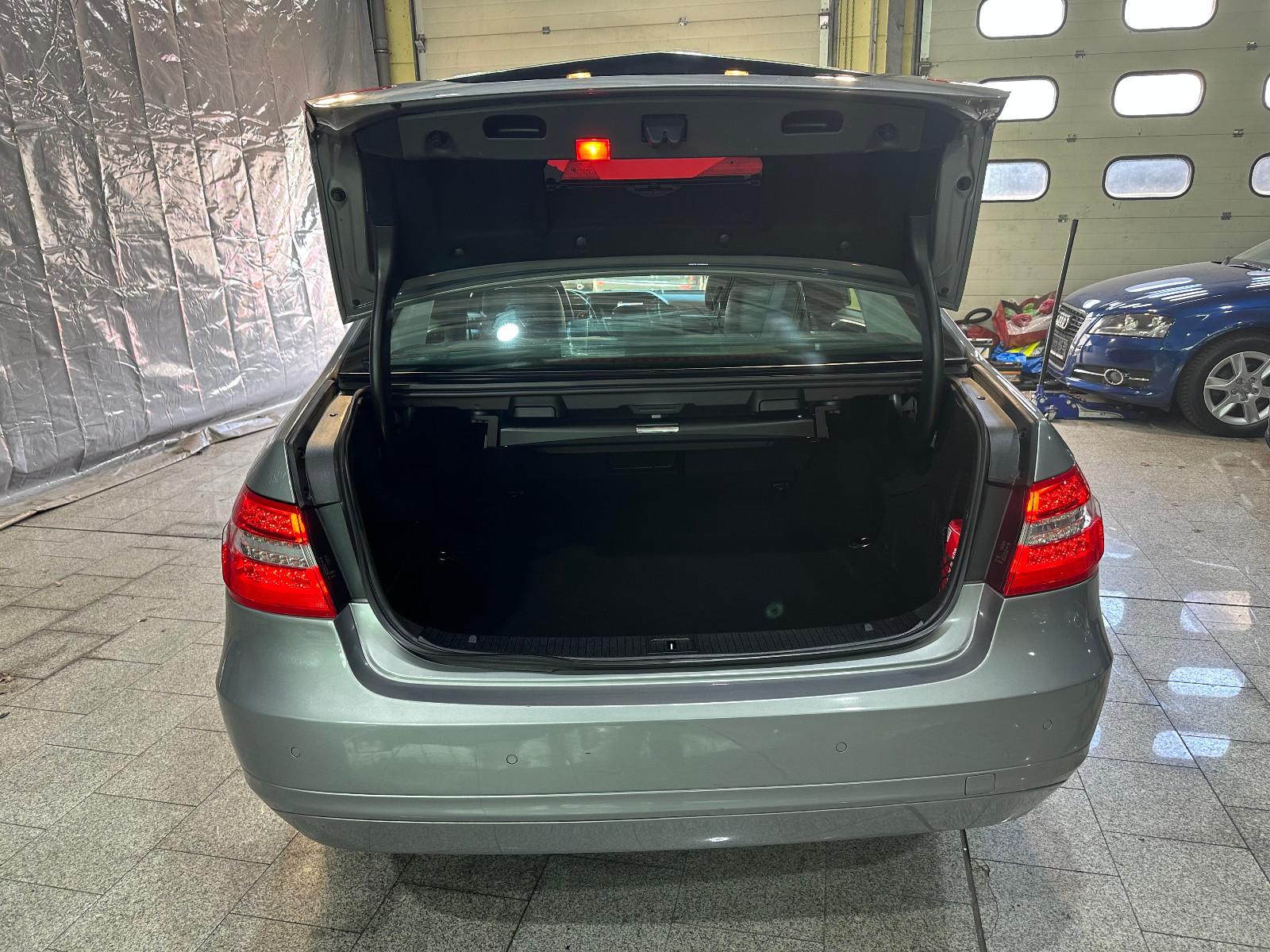 Mercedes-Benz E 220 E Limousine E 220 CDI BlueEfficiency*VOLL*