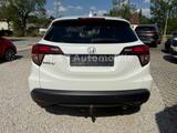 Honda HR-V 1.6 i-DTEC Executive*1.Hand*LED*SHZ*DAB*CD - Honda HR-V: Geländewagen