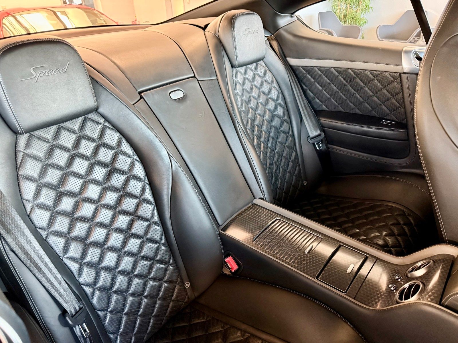 Fahrzeugabbildung Bentley Continental GT W12 Speed Keramik/NAIM/Massage/21