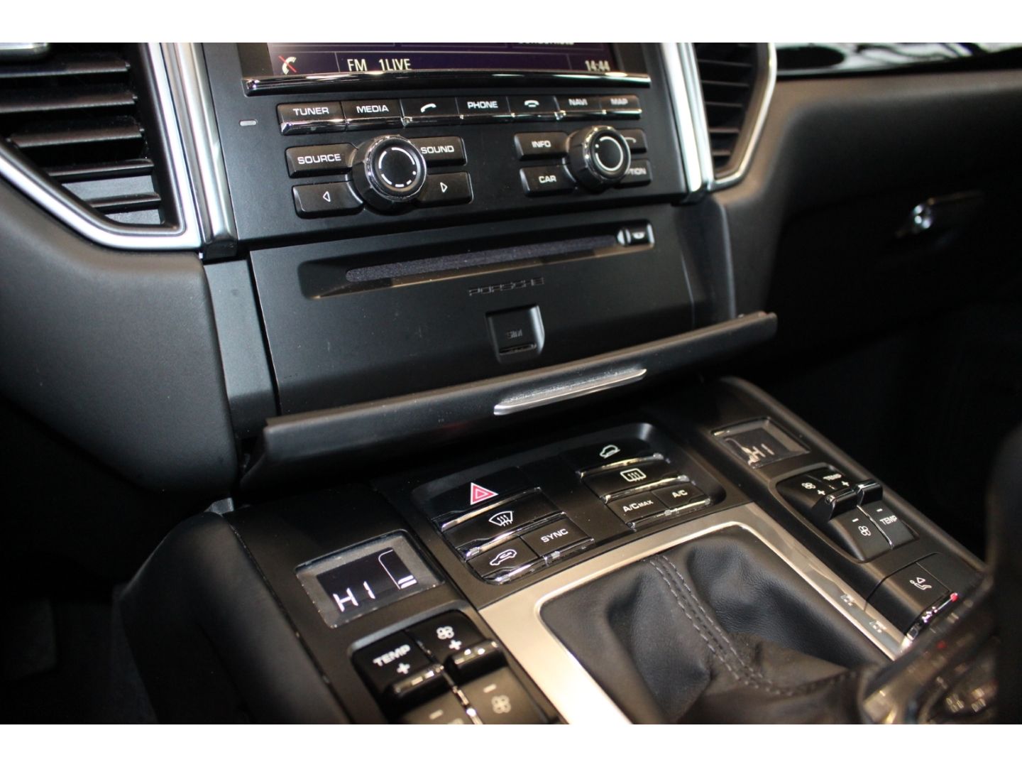 Fahrzeugabbildung Porsche Macan S Diesel Sport Chrono 2.Hand*Pano*Bose