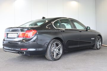 BMW 740d xDrive  HEAD UP+ACC+GSD