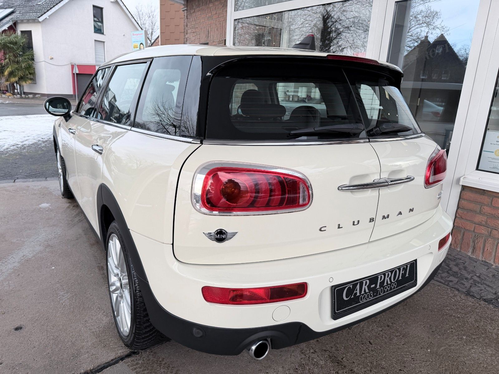 Fahrzeugabbildung MINI COOPER Clubman Autom. Navi/LED/Allwetter/PDC