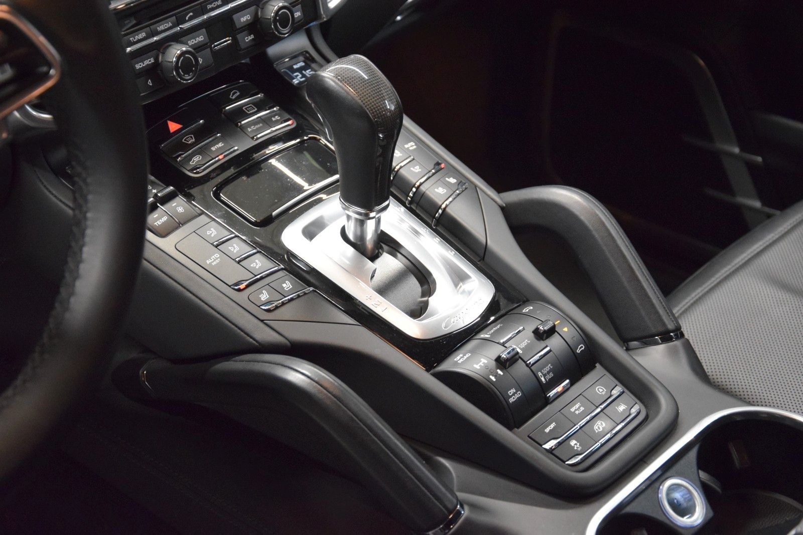 Fahrzeugabbildung Porsche Cayenne Turbo S ACC Luft Sitzbel. s.AGA LED 360°