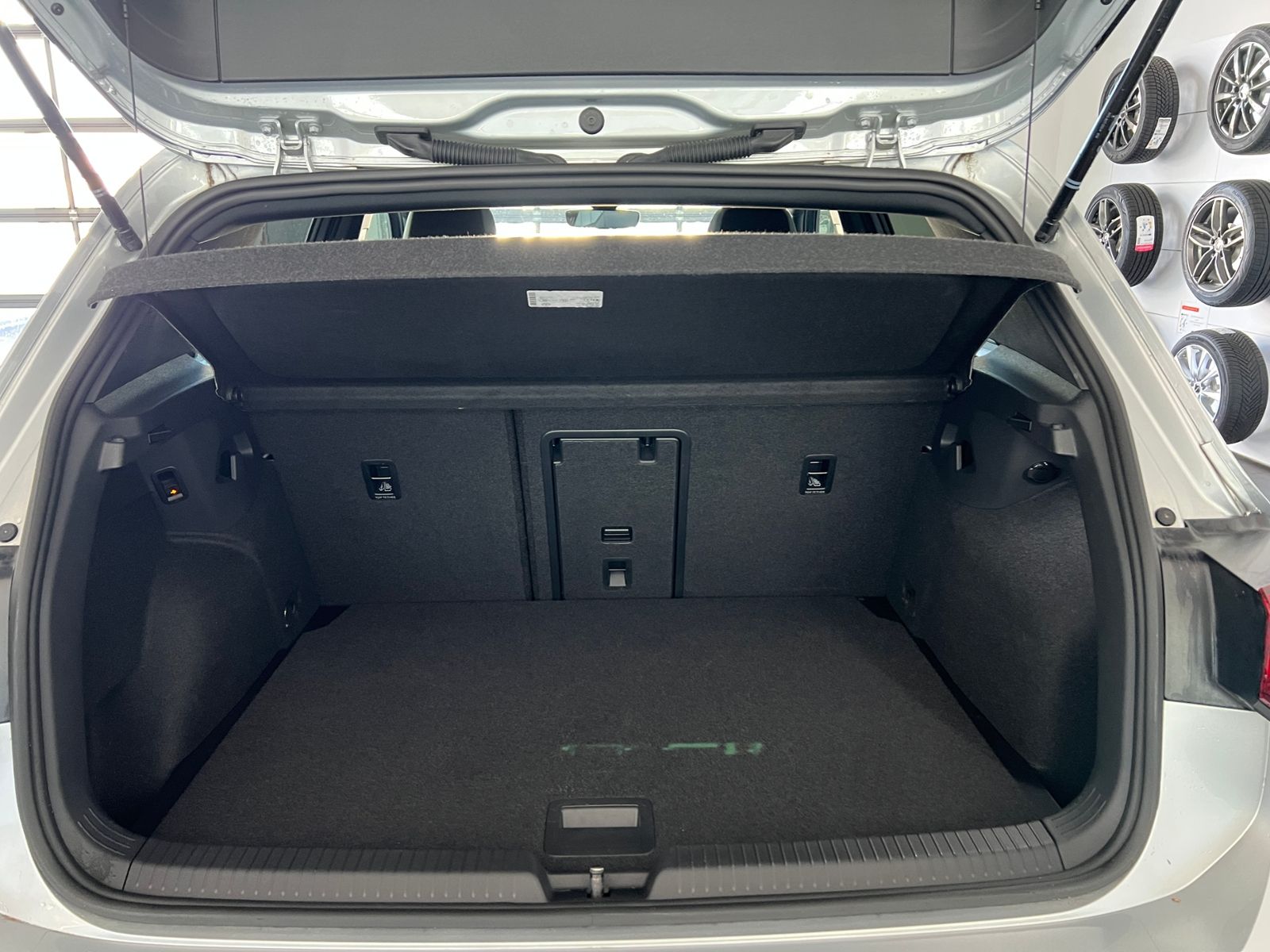 Fahrzeugabbildung Volkswagen Golf VIII GTD 2.0 TDI DSG *Garantie, AHK, LED, 1
