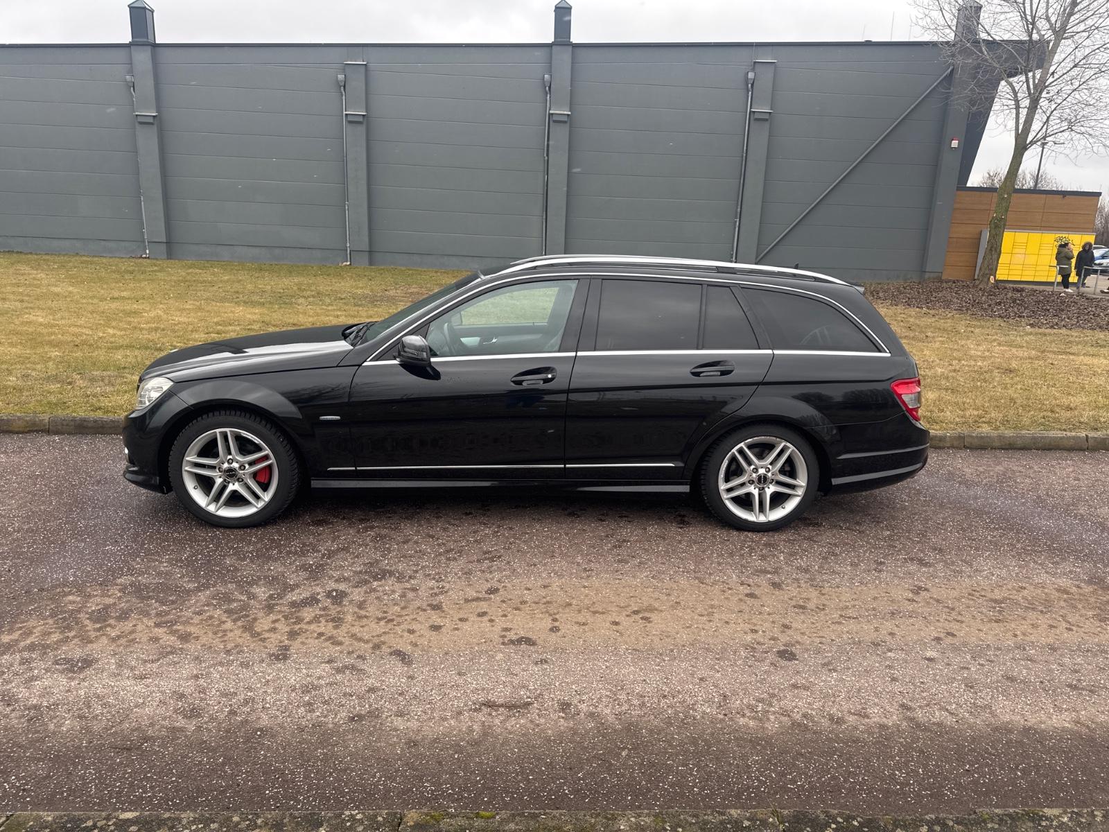 Mercedes-Benz C 250 CGI T BlueEFFICIENCY AVANTG. AMG Line