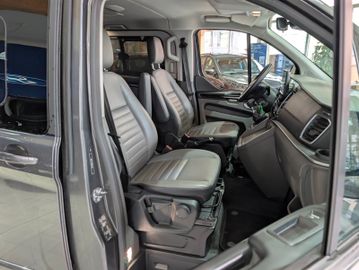 Ford Tourneo Custom Titanium L2 2,0l Ecoblue NaviRFK