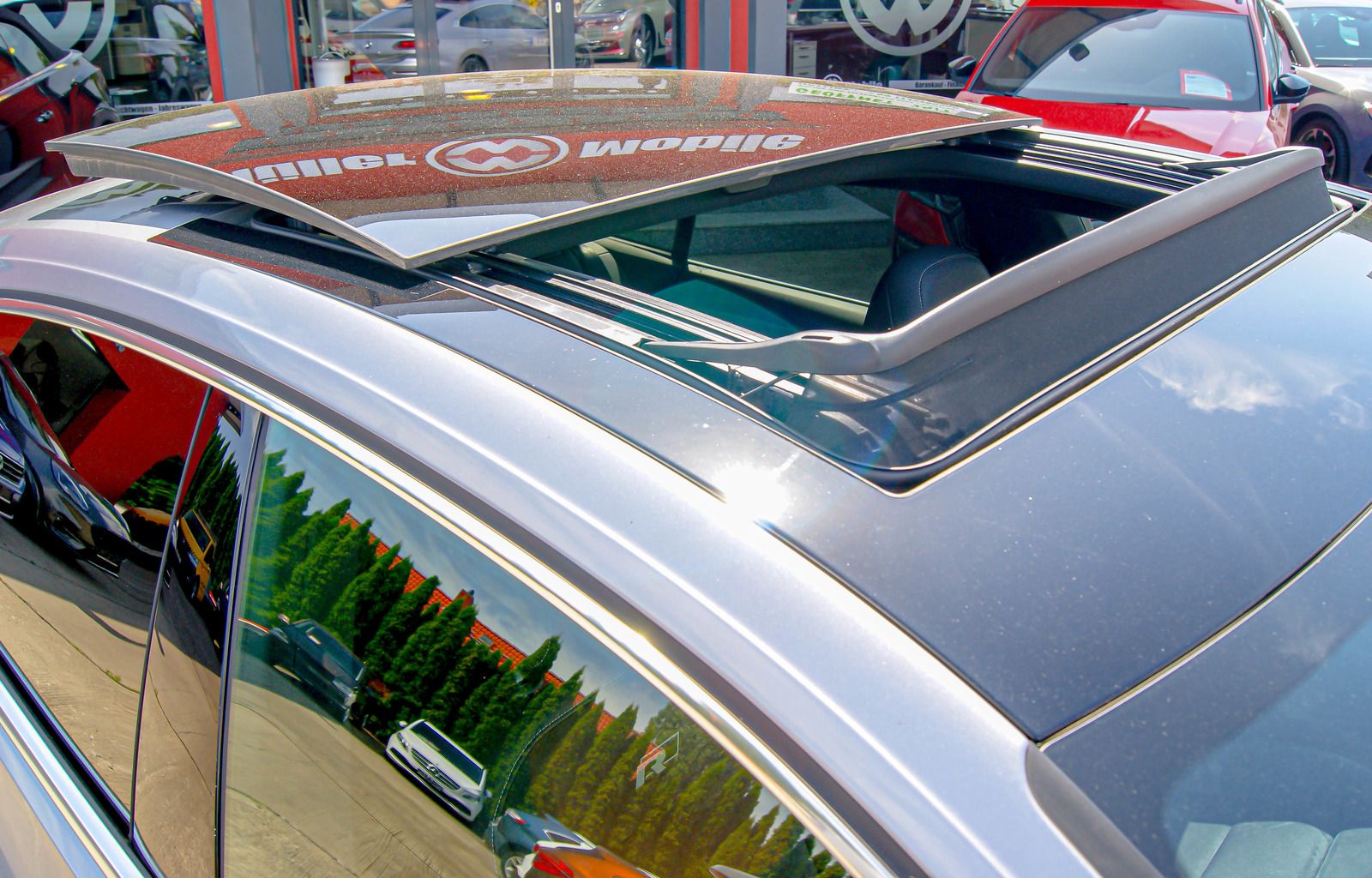 Fahrzeugabbildung Volkswagen Arteon R-Line 4Motion HEADUP PANORAMA STANDHEIZG