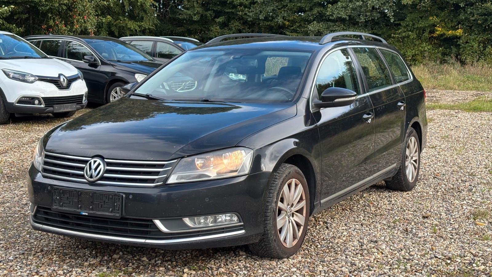 Volkswagen Passat 2014 — interior