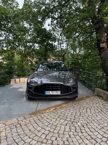 ASTON MARTIN DBX