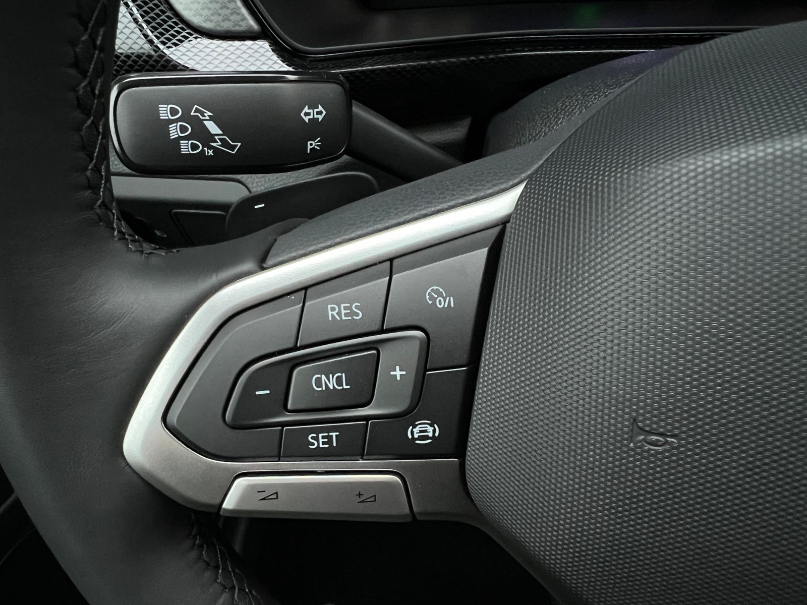 Fahrzeugabbildung Volkswagen T-Cross Life 1.5 TSI DSG *IQ.Light, Ready2Discov