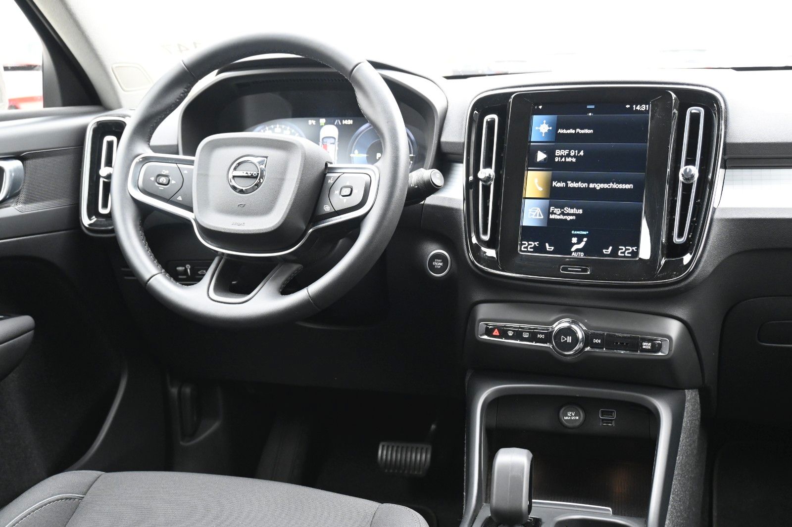 Fahrzeugabbildung Volvo XC40 T4 RC Inscription Expression*RFK*FSHZG*ACC