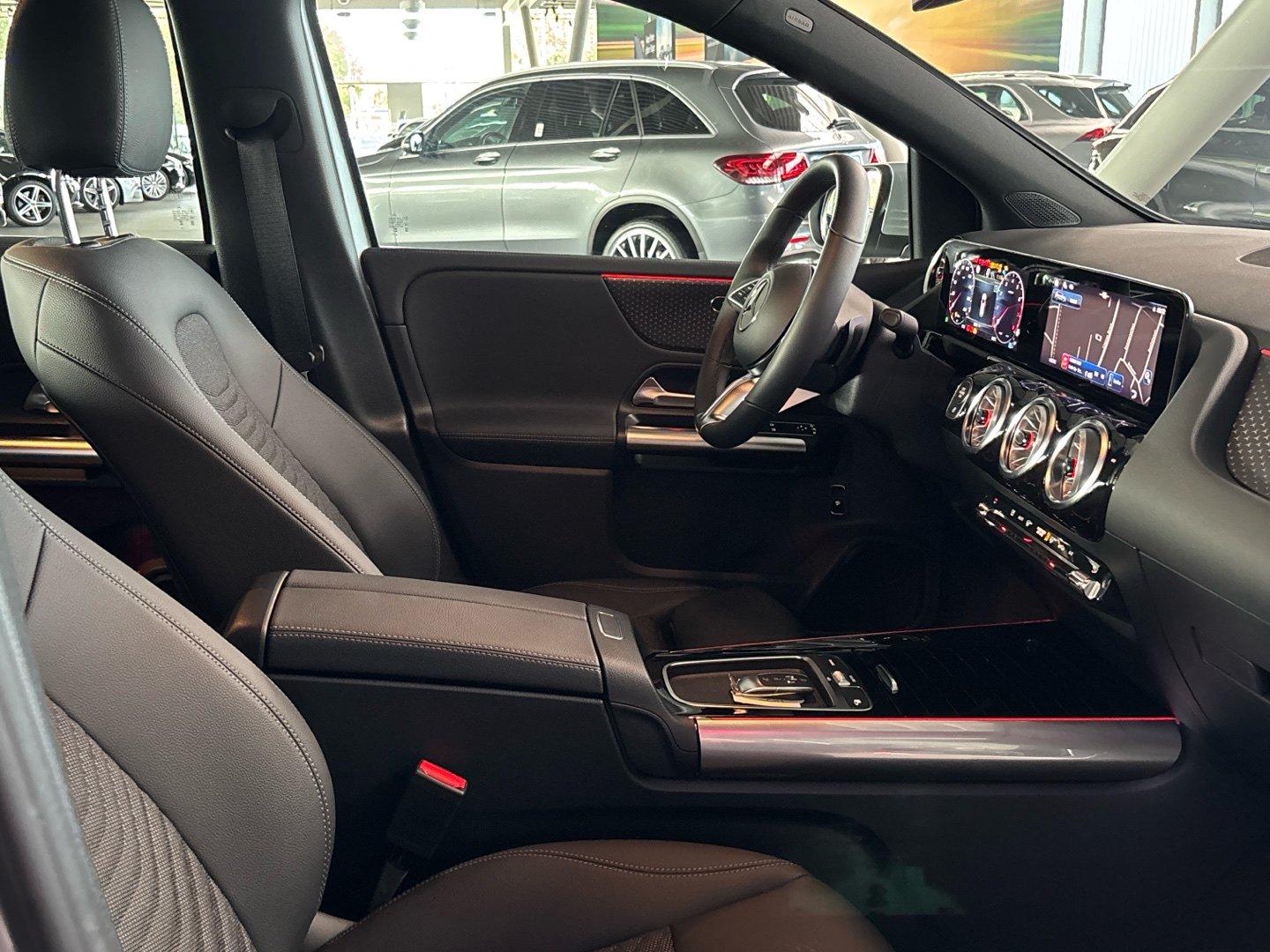 Mercedes-Benz B-Class Progressive Rückfahrkamera Ambiente LED, миниатюра 11