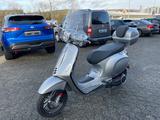 Piaggio Vespa Elettrica 70 LED/WENIG KM - Offers