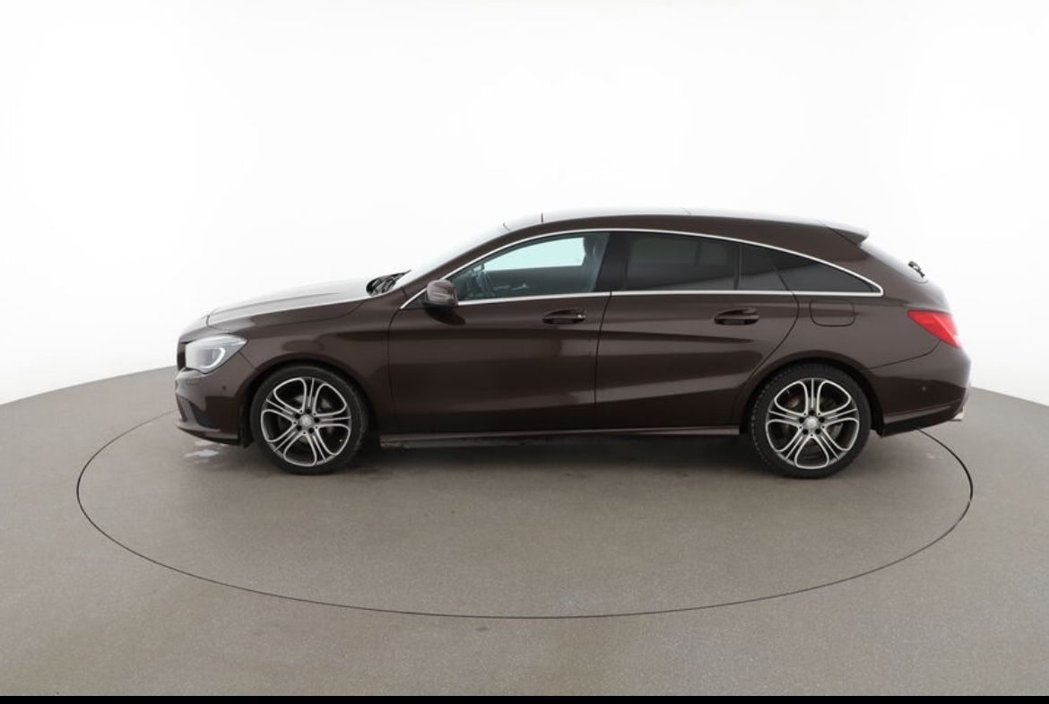 MERCEDES-BENZ CLA 180 Shooting Brake CLA 180 AMG Line Shoo...