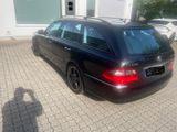 Mercedes-Benz E 220 CDI T AVANTGARDE Avantgarde - Mercedes-Benz E 220 aus 2008