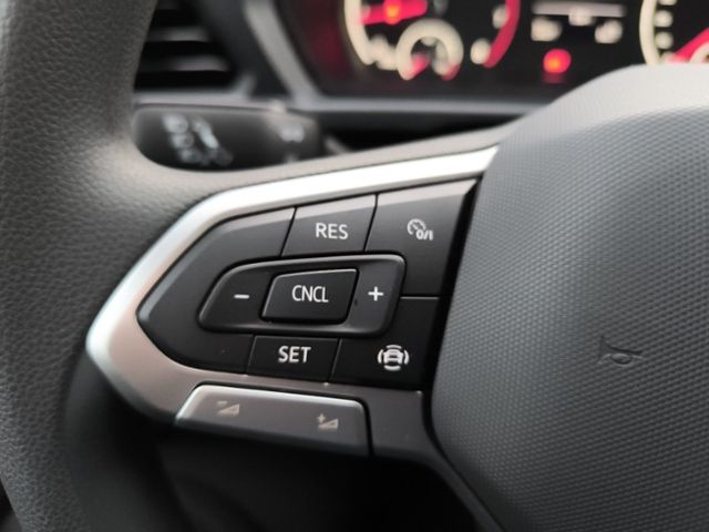 Fahrzeugabbildung Volkswagen Caddy Kasten Cargo 1.5 TSI KLIMA SHZG GZJR RADIO