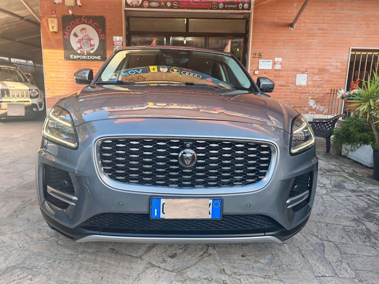 JAGUAR E-Pace