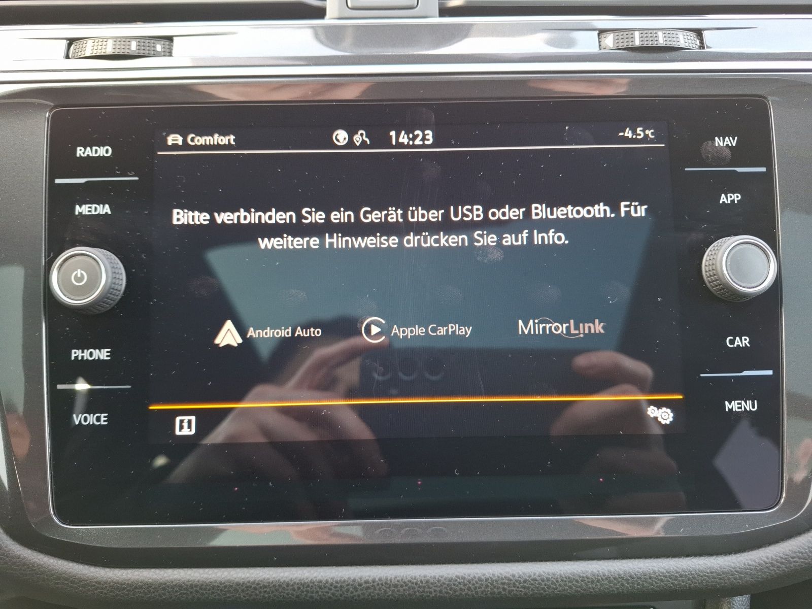 Fahrzeugabbildung Volkswagen Tiguan Allspace TDI R-Line DSG 4M Matrix Navi Pa