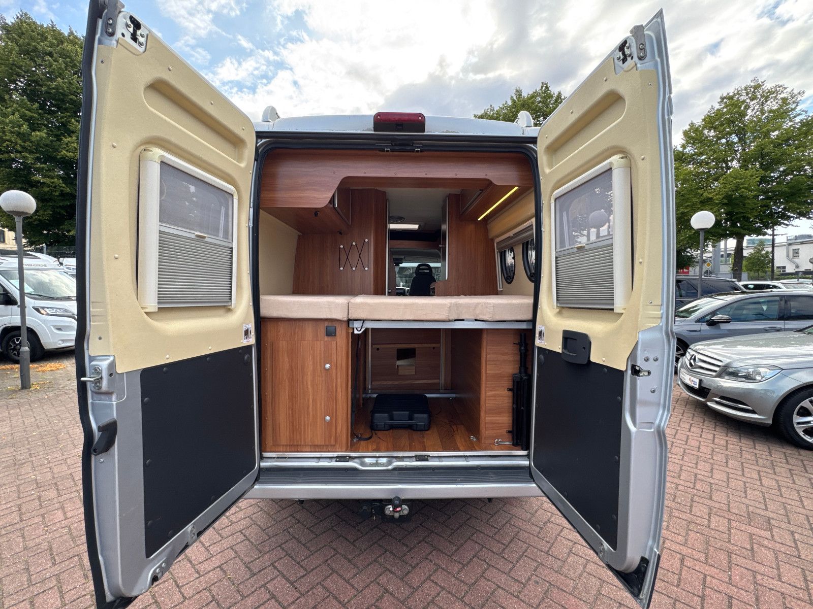 Fahrzeugabbildung Globecar GLOBESCOUT 600 TV SAT AHK NAVI KAMERA INVERTER