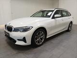 BMW 3er - 330e Sport Line AHK|Sitzhzg.|Navi|PDC - BMW 330 in Frankfurt (Main)