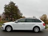 Skoda Octavia Combi 10.916 € für EXPORT / mit VAT num - : V mit