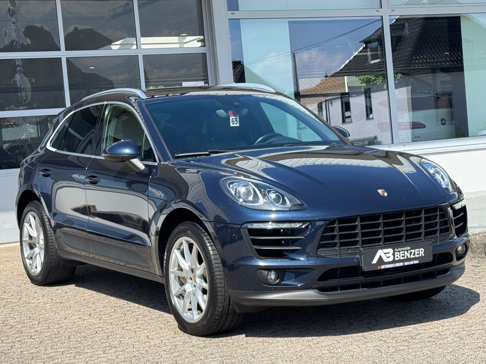 Fahrzeugabbildung Porsche Macan S Diesel/PANO/APPLE/NAVI/PDC/TEMPOMAT/SHZ