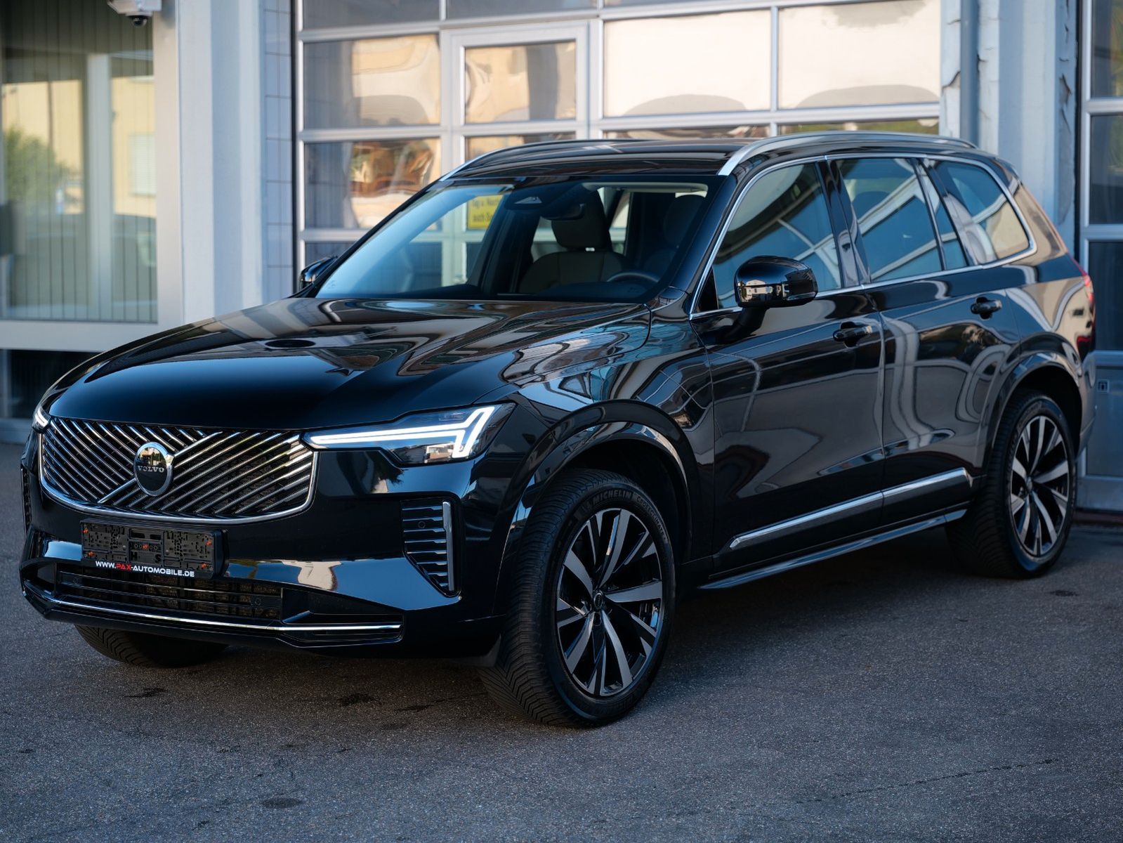 Volvo XC90 B5 Core AWD 7-SITZ LEDER CAM LED ACC KEYLES foto 2