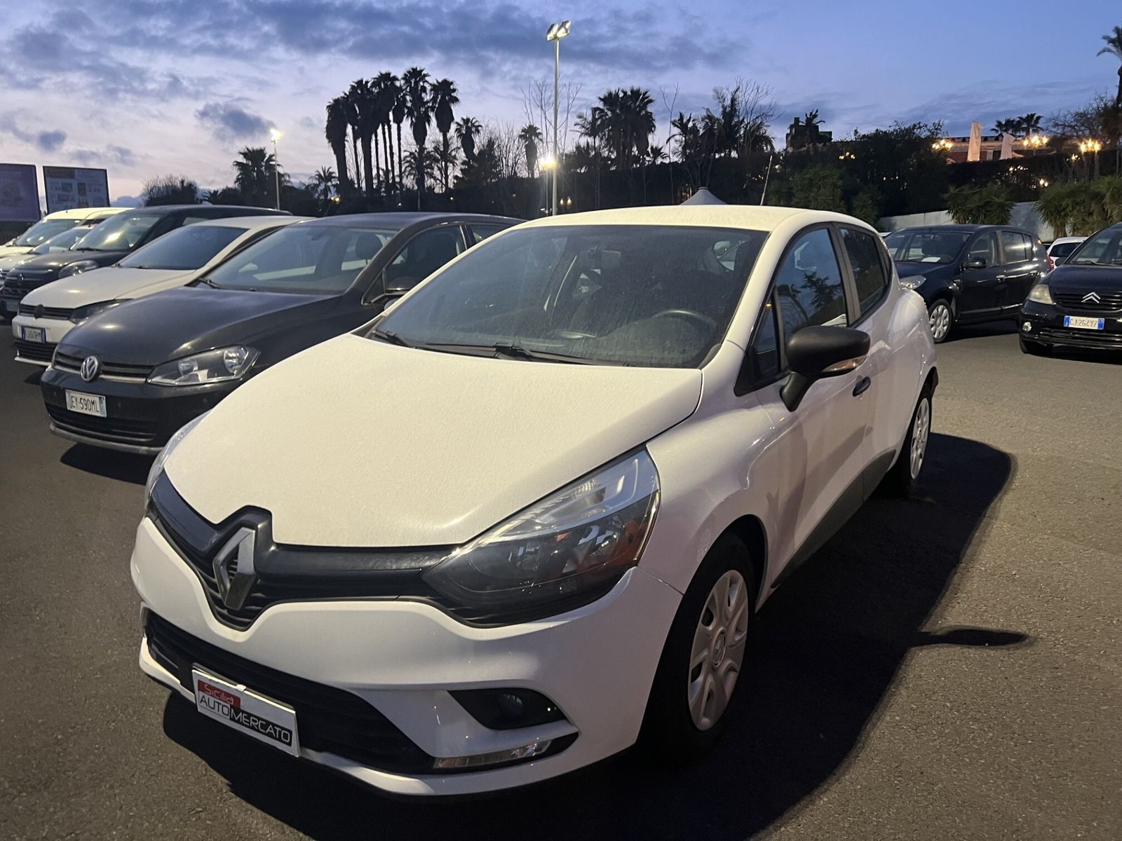 RENAULT Clio