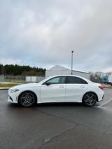 Mercedes-Benz A 250 AMG Line - 8 fach bereift / Panoramadach - Mercedes-Benz A 250 aus 2020