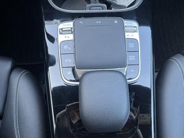 Bild 12 Mercedes-Benz A 200 Progressive - Navi - DAB - Allwetterreifen