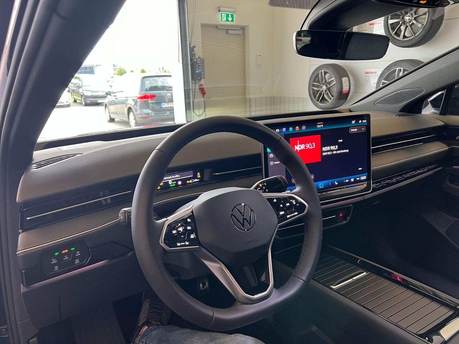Fahrzeugabbildung Volkswagen ID.7 Tourer  Pro 210 kW (286 PS) 77 kWh *AHK, Ke